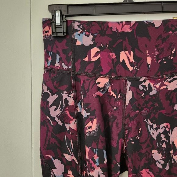 All in Motion Contour Power Waist High-Rise 7/8 Leggings - Picture 2 of 9